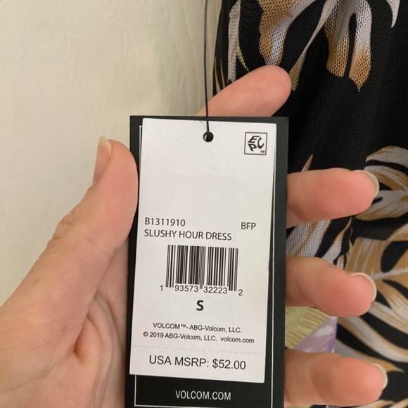 Volcom Black Mini Dres with Floral design Sweetheart Neckline Small - Picture 5 of 9